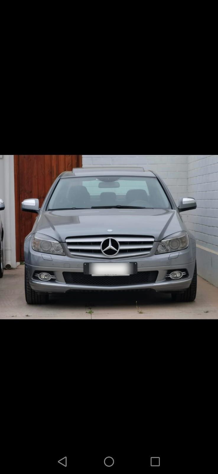 MERCEDES BENZ C230 2.5 C230 Avantgarde (w204) At año 2009