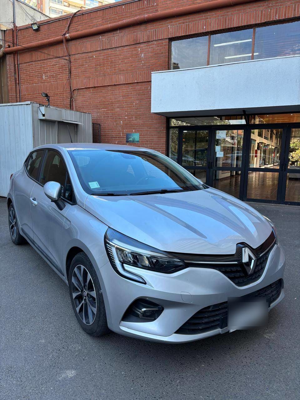 RENAULT CLIO 1.0 Zen Plus Mt año 2023 RENAULT CLIO 1.0 Zen Plus Mt año 2023