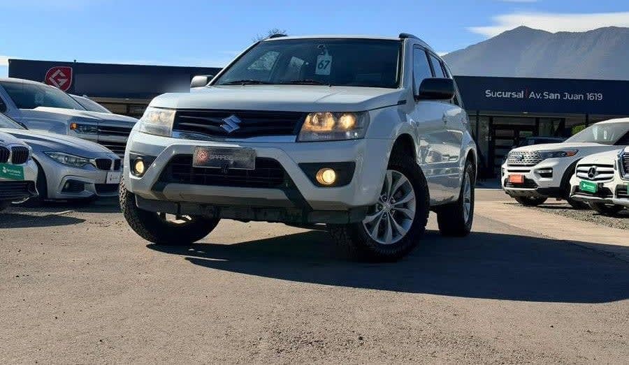 SUZUKI GRAND NOMADE 2.4 N Se Mt 4x4 año 2017 SUZUKI GRAND NOMADE 2.4 N Se Mt 4x4 año 2017