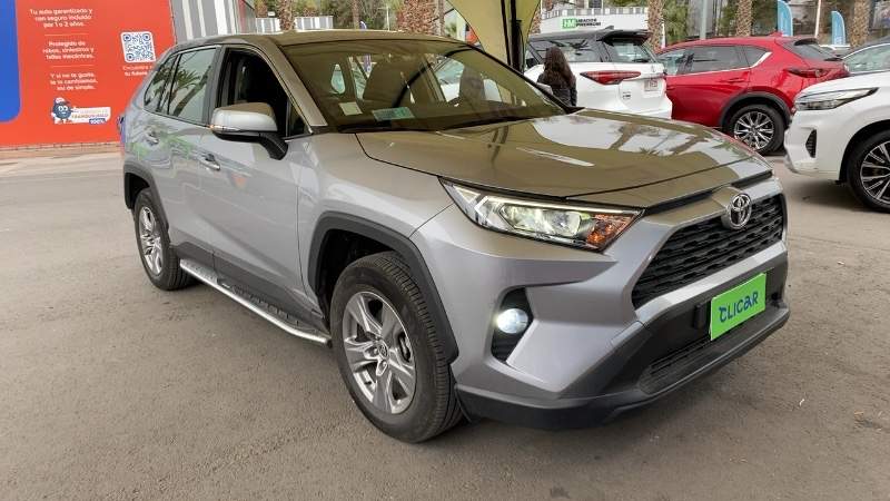Toyota Rav 4 2.0 Le 4x2 Mt 5p año 2022