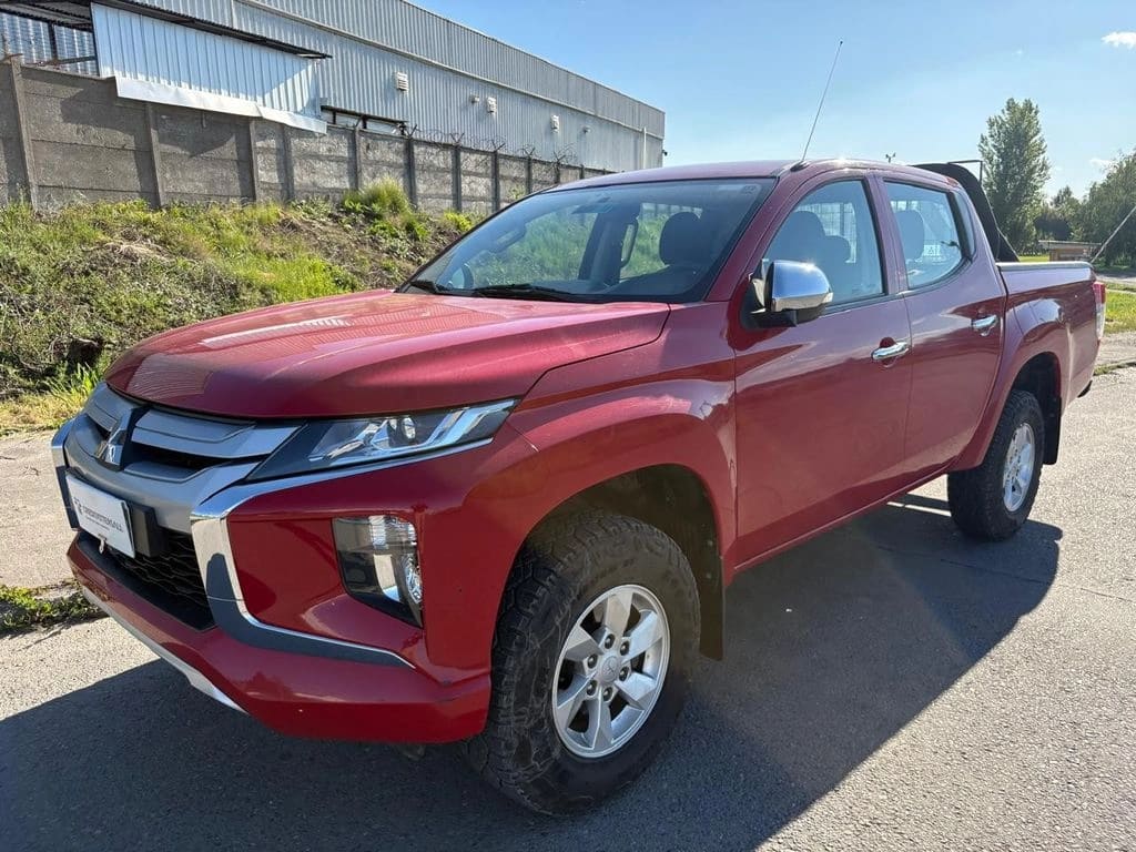 Mitsubishi L200 Katana Crt 4x4 año 2023 Mitsubishi L200 Katana Crt 4x4 año 2023