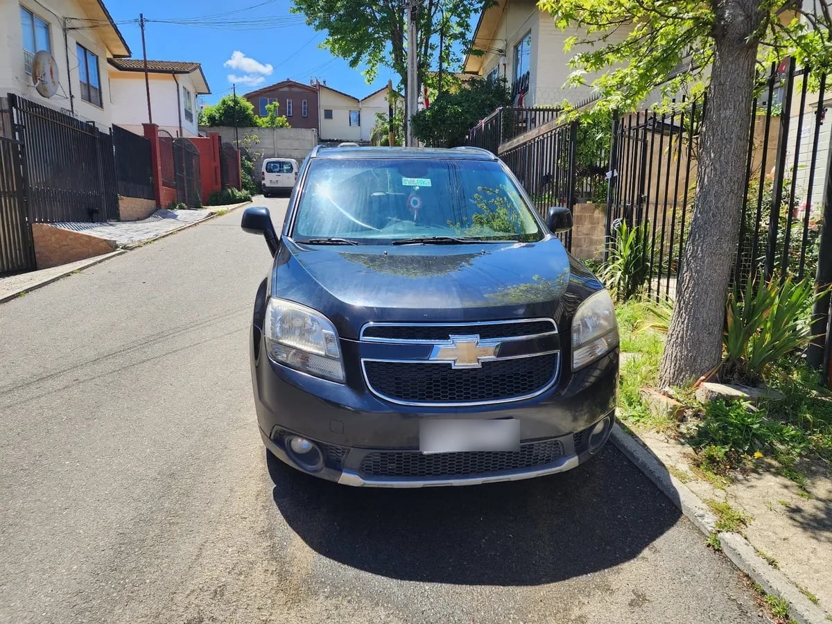CHEVROLET ORLANDO 2.0 Ls Mt Diesel año 2012 CHEVROLET ORLANDO 2.0 Ls Mt Diesel año 2012