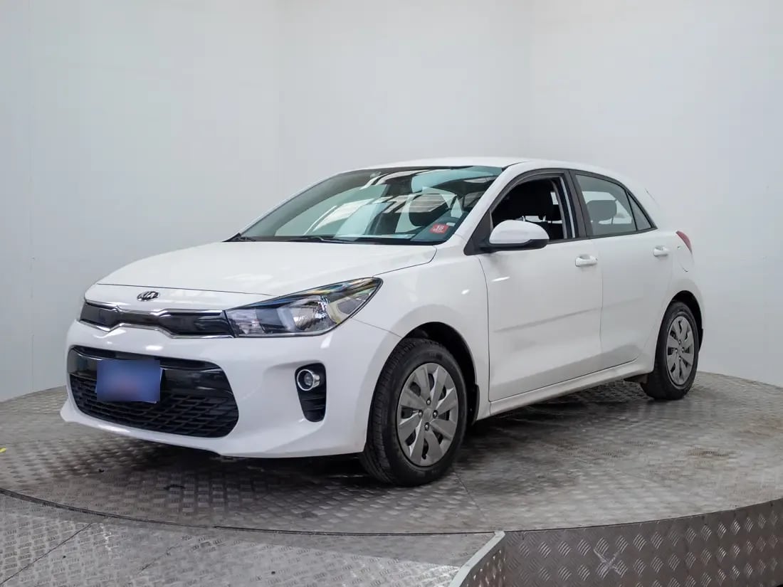 Kia Rio 5 1.4 Ex 6mt Ac año 2020