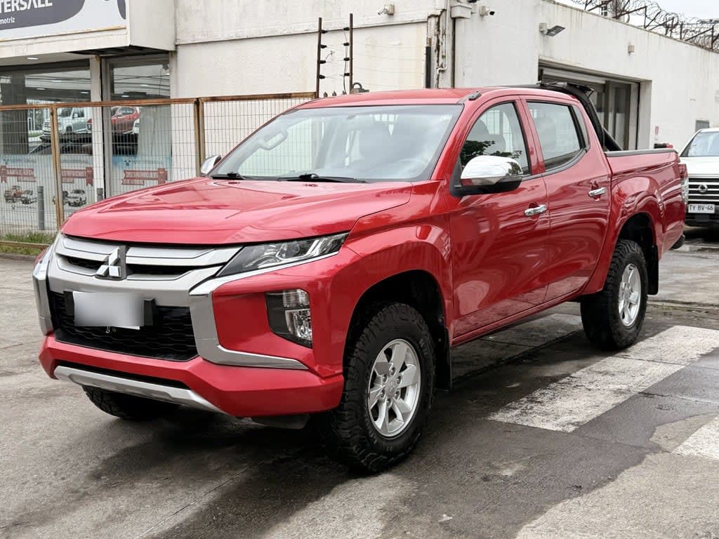 Mitsubishi L200 Katana Crt año 2023 Mitsubishi L200 Katana Crt año 2023