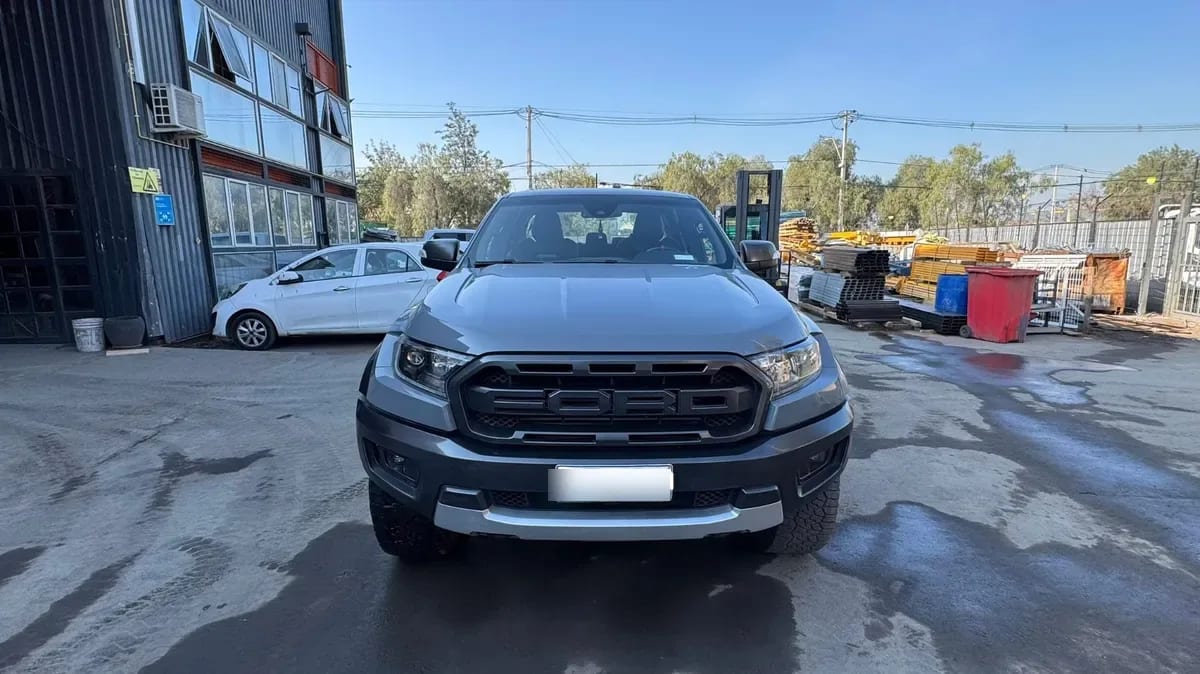 FORD RANGER 2.0 Raptor At 4x4 Diesel año 2023 FORD RANGER 2.0 Raptor At 4x4 Diesel año 2023