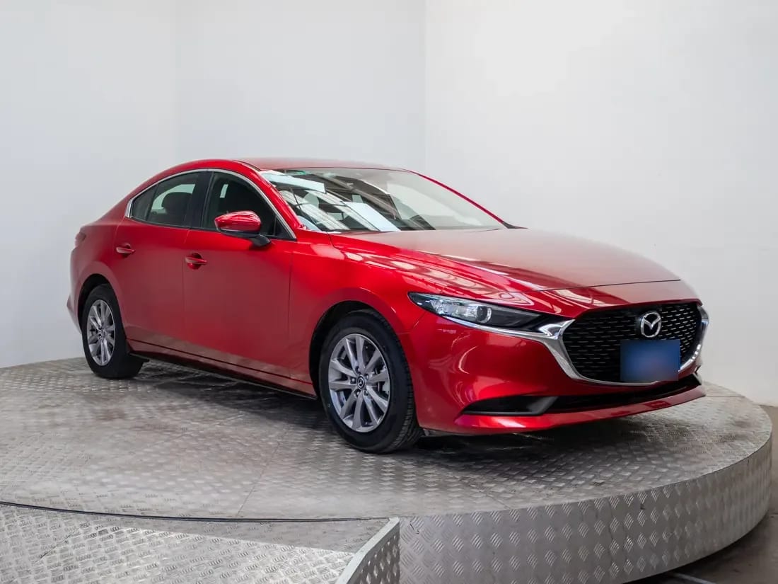 Mazda 3 3 2.0 Sedán S 7g Mt año 2020