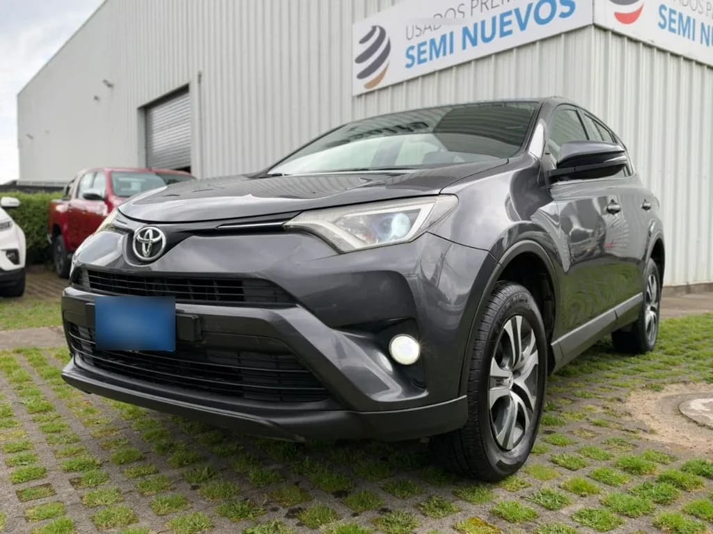 Toyota Rav4 2.0 Std 4x2 Mt 722ml3 año 2017