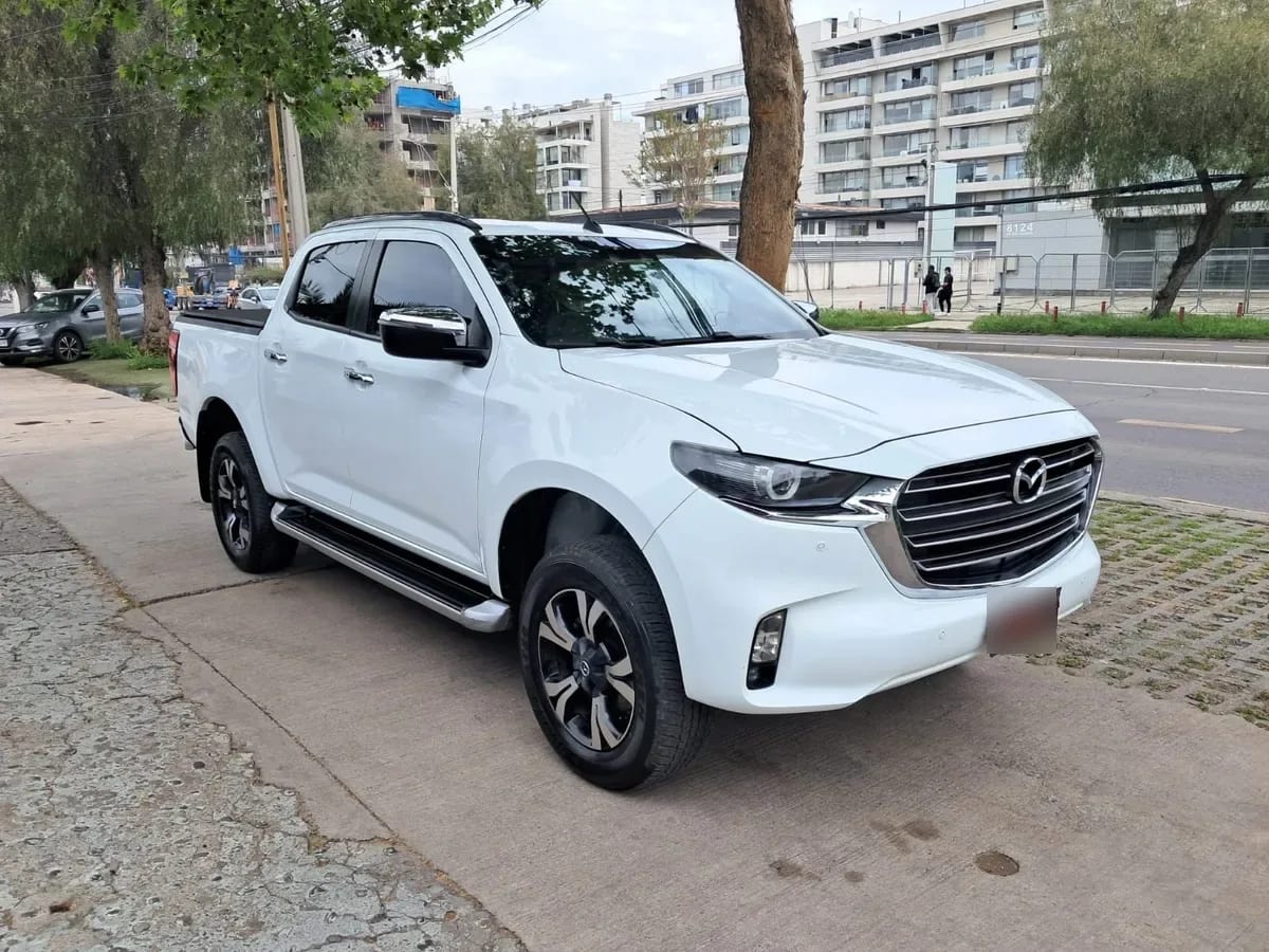 MAZDA BT-50 3.0 Dc High At 4x4 Diesel año 2023 MAZDA BT-50 3.0 Dc High At 4x4 Diesel año 2023