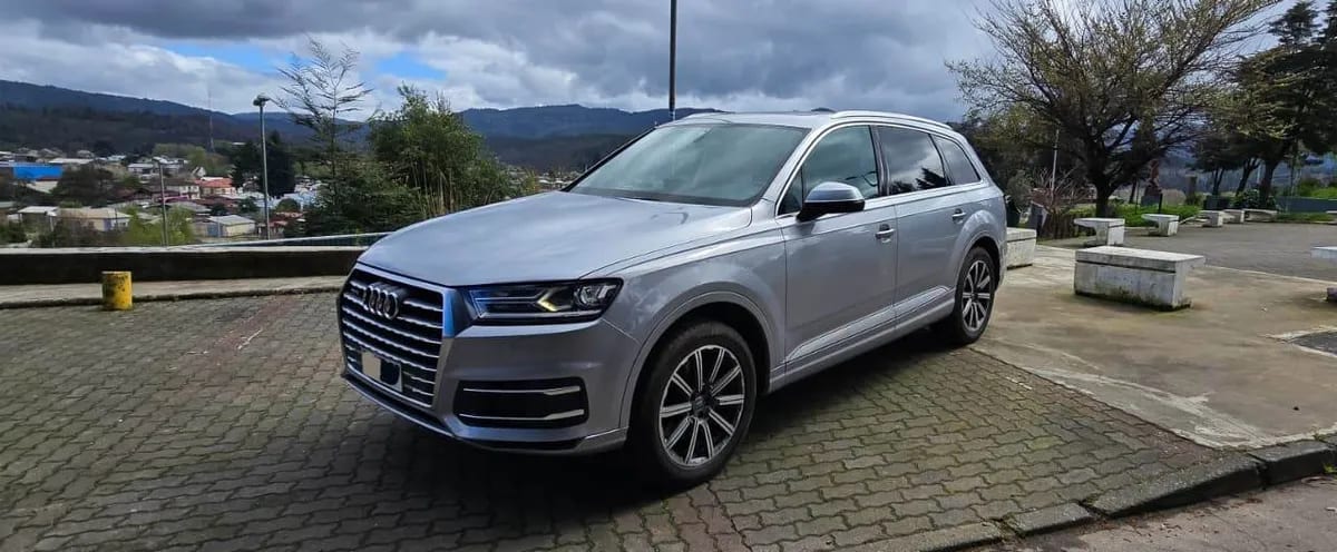 AUDI Q7 2.0 Tfsi At año 2017 AUDI Q7 2.0 Tfsi At año 2017