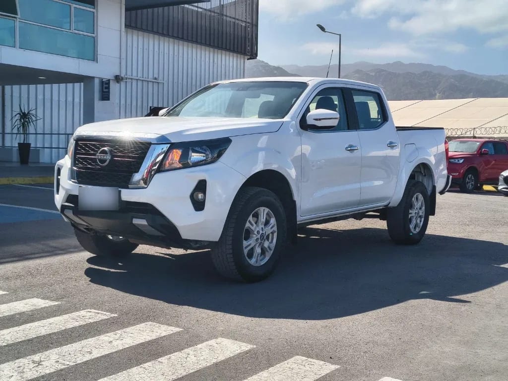 Nissan Navara Dc 4x4 2.3tdi Xe año 2023 Nissan Navara Dc 4x4 2.3tdi Xe año 2023
