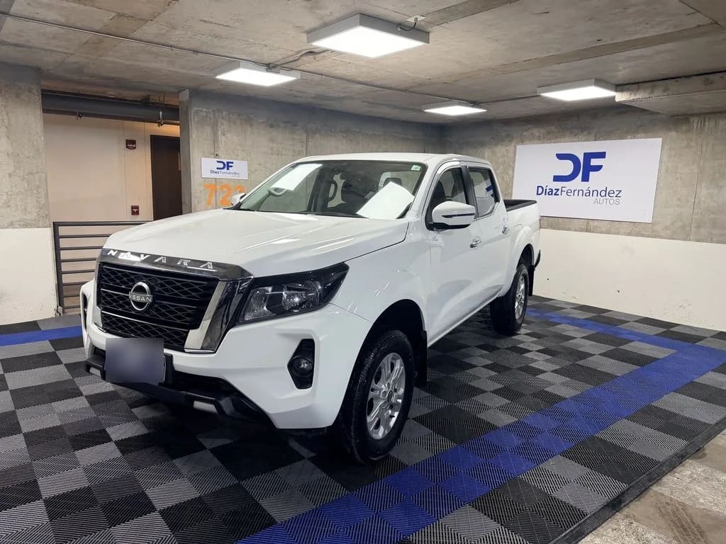 Nissan Navara Xe 4x4 año 2022 Nissan Navara Xe 4x4 año 2022