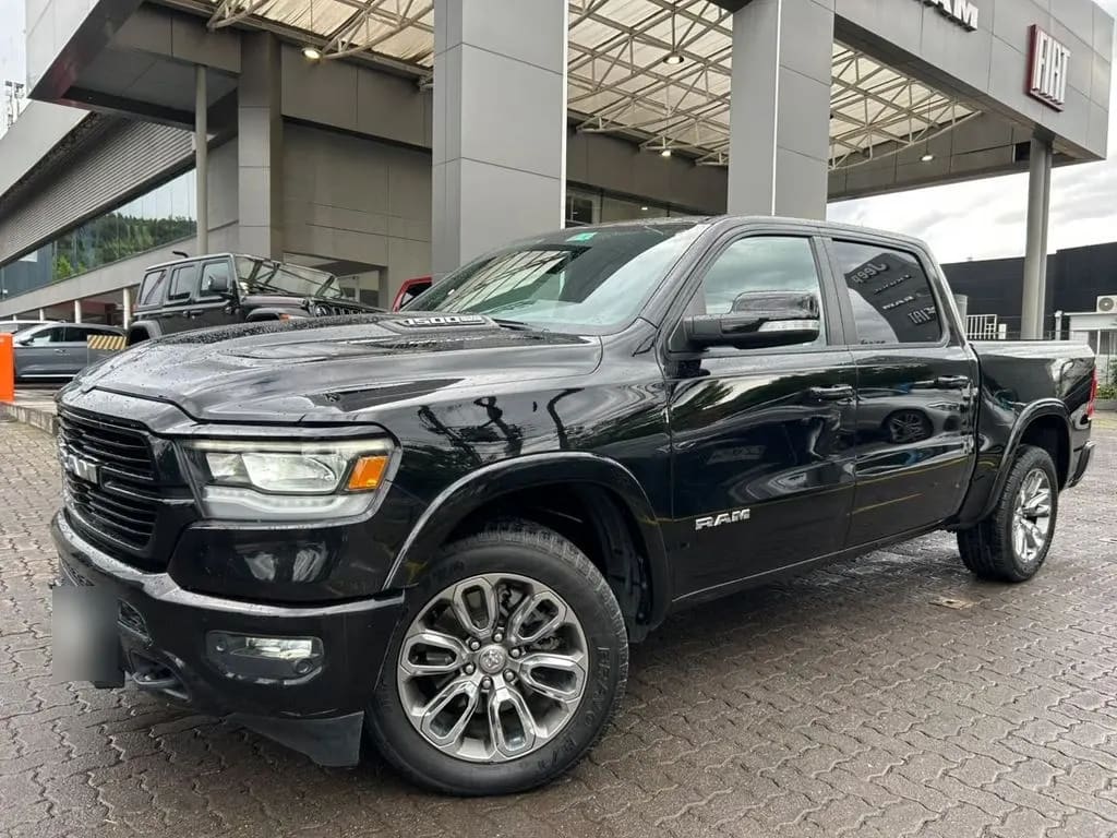 Ram 1500 Laramie Sport 4x4 5.7 Aut año 2020 Ram 1500 Laramie Sport 4x4 5.7 Aut año 2020