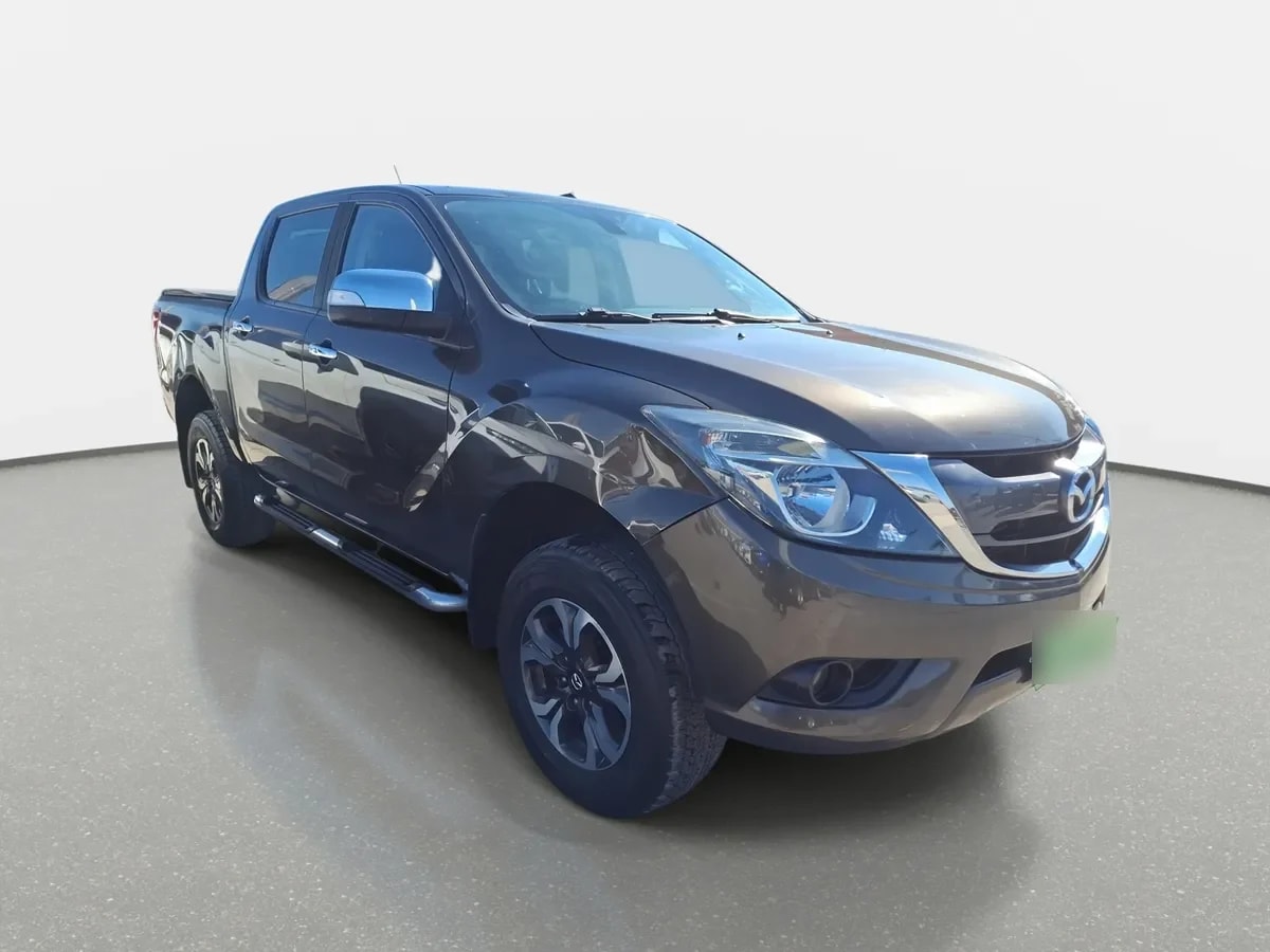 Mazda Bt-50 3.2 Sdx High Dob. Cab. Diesel 4x4 6at 4p año 2022 Mazda Bt-50 3.2 Sdx High Dob. Cab. Diesel 4x4 6at 4p año 2022