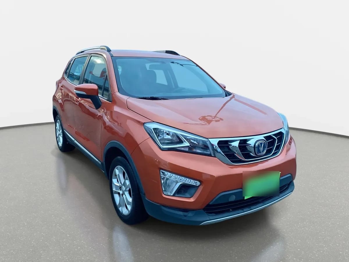 Changan Cs15 1.5 Confort 4x2 Mt 5p año 2021