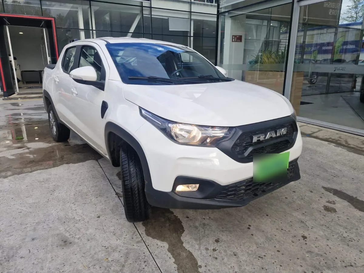 Ram 700 1.3 Bighorn 4x2 Dob. Cab. Mt 4p año 2026