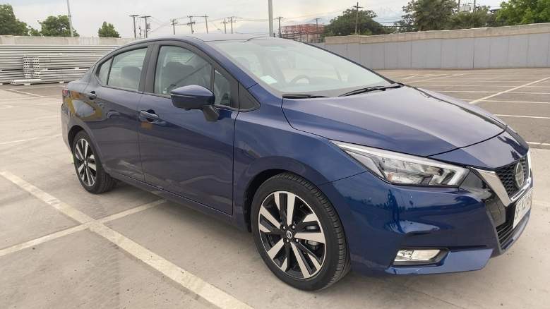 Nissan Versa 1.6 Exclusive 4x2 Cvt At 4p año 2023