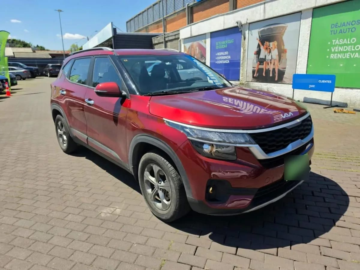 Kia Seltos 1.6 Ex 4x2 2ab 6mt 5p año 2024 Kia Seltos 1.6 Ex 4x2 2ab 6mt 5p año 2024