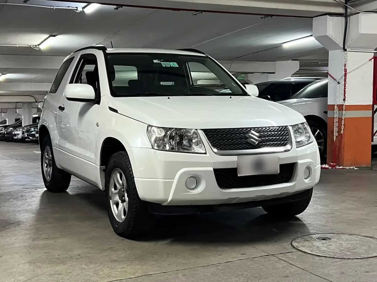 Suzuki Grand Vitara . año 2011 Suzuki Grand Vitara . año 2011