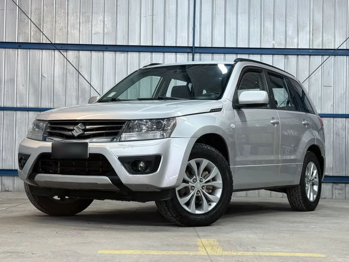 SUZUKI GRAND NOMADE 2.4 G Glx Sport 5p Mt 4x2 año 2018