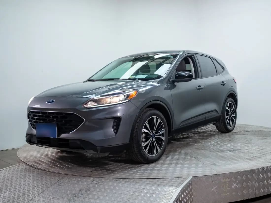 Ford Escape 2.5 Se Hev At año 2023