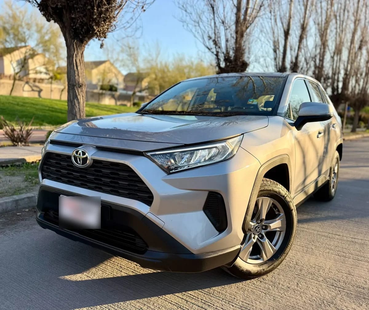 Toyota Rav4 Le 4x2 At año 2025 Toyota Rav4 Le 4x2 At año 2025