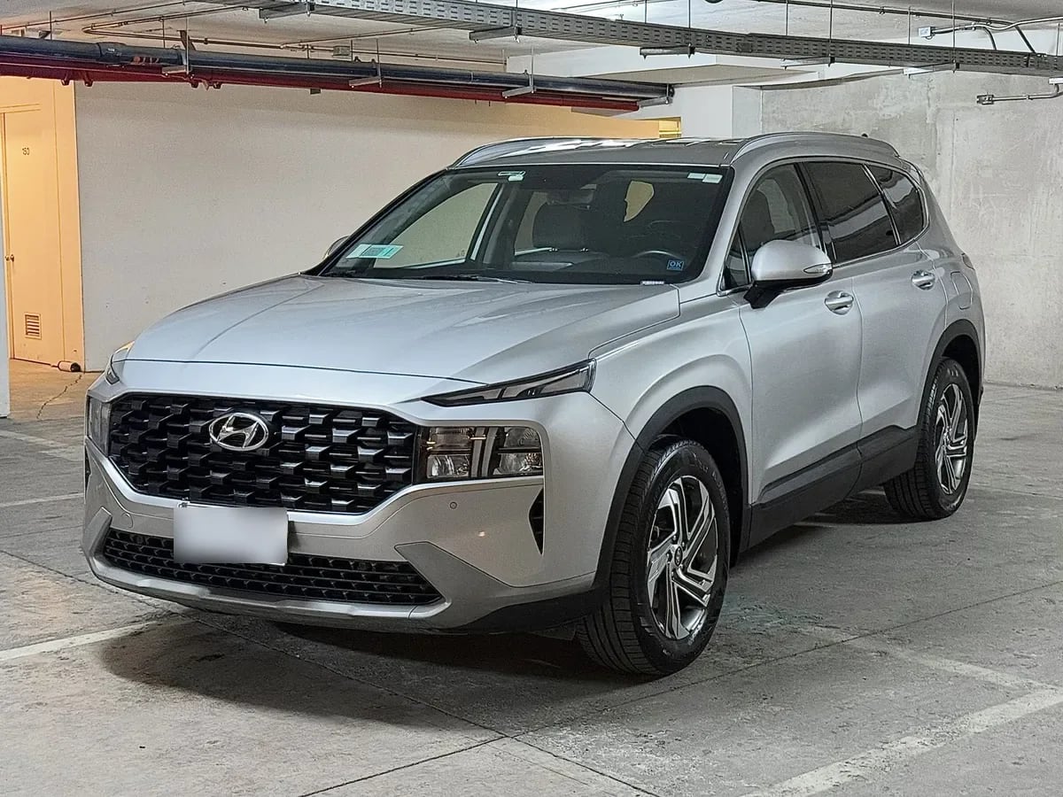 Hyundai Santa Fe 2.5 Value Fl 2wd At 5p año 2023 Hyundai Santa Fe 2.5 Value Fl 2wd At 5p año 2023