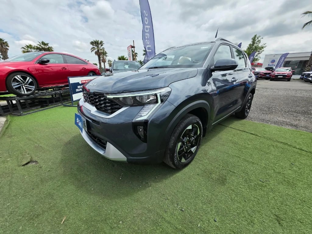 Kia Sonet 1.5 Ex Full 4x2 6mt 5p año 2025