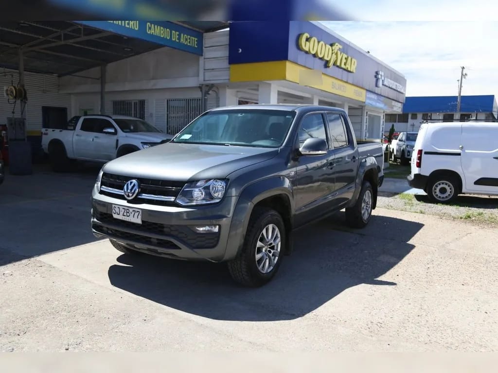 Volkswagen Amarok 2.0 Comfortline Diesel 4motion 4x4 Dob. Cab. At 4p año 2023