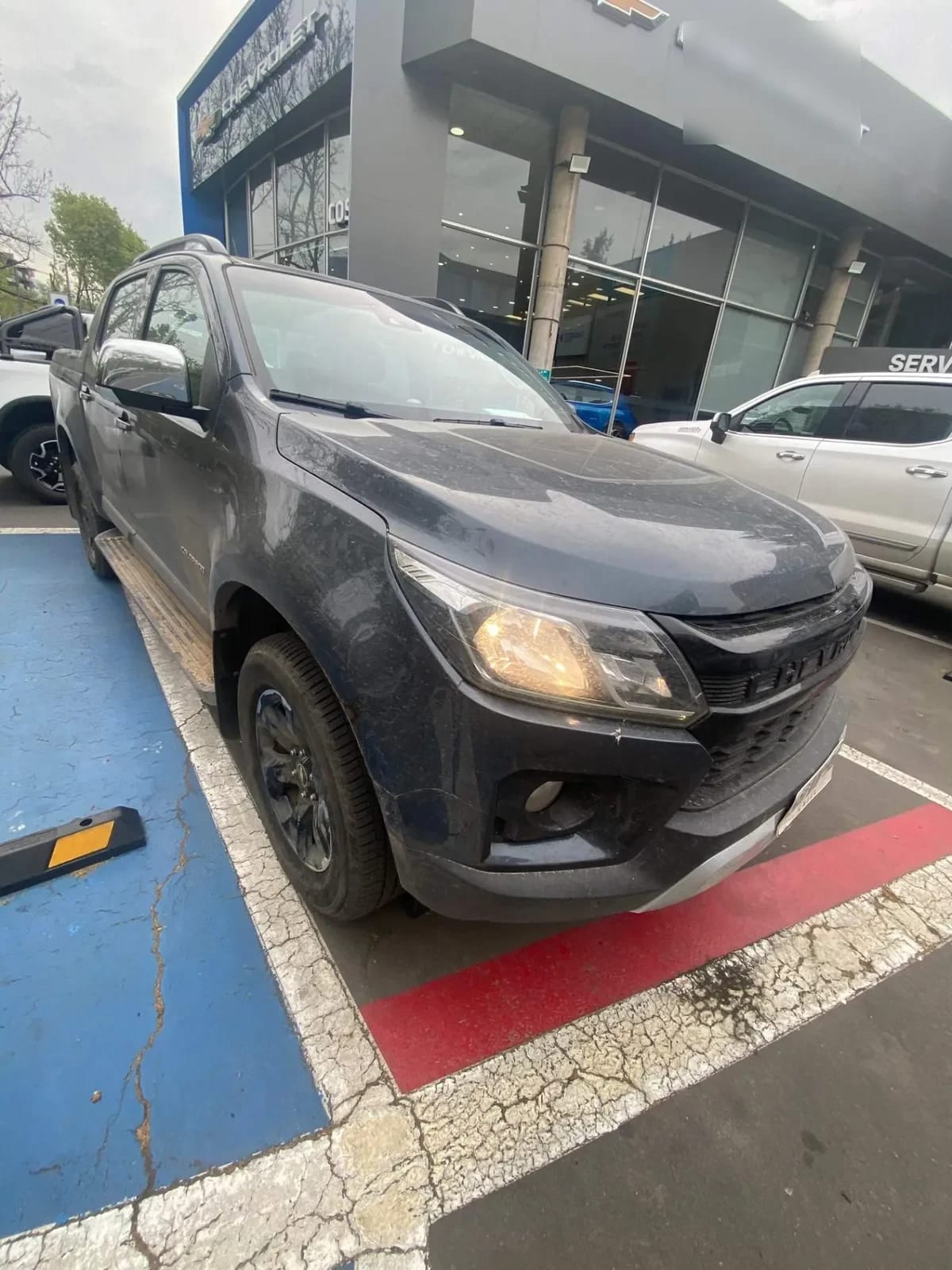 Chevrolet Colorado 2.8 Ctdi 4x4 Hc At 4p año 2023 Chevrolet Colorado 2.8 Ctdi 4x4 Hc At 4p año 2023