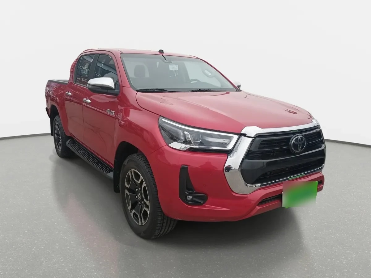 Toyota Hilux 2.8 Srv Diesel 4x4 Dob. Cab. At 4p año 2024 Toyota Hilux 2.8 Srv Diesel 4x4 Dob. Cab. At 4p año 2024