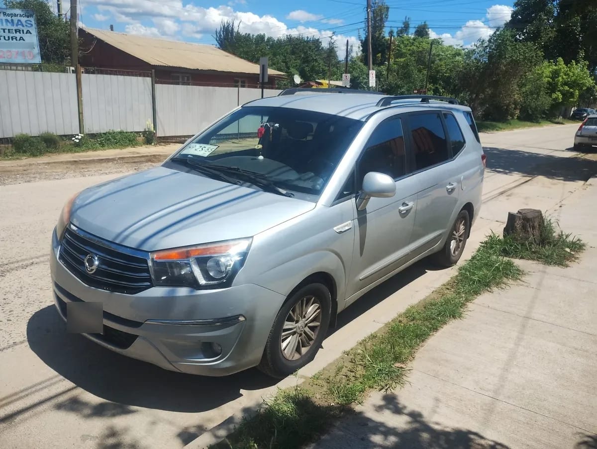 Ssangyong Stavic 2.0 Full At Diesel año 2016 Ssangyong Stavic 2.0 Full At Diesel año 2016