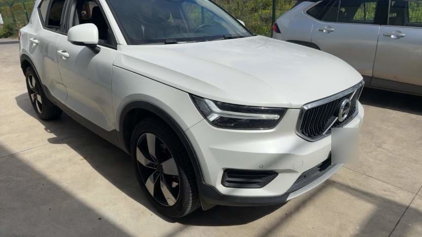 Volvo Xc40 2.0 T4 Momentum Fwd At 5p año 2022 Volvo Xc40 2.0 T4 Momentum Fwd At 5p año 2022