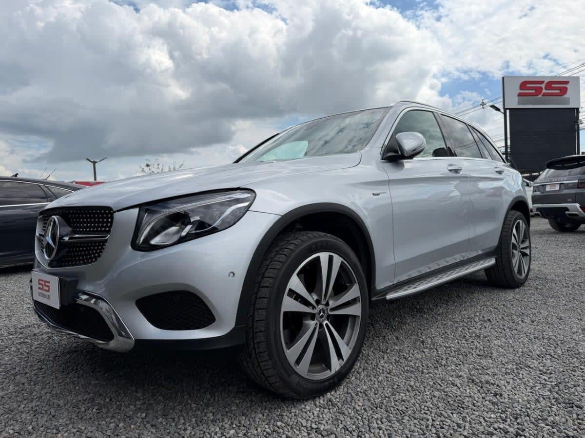 Mercedes-Benz Glc 250 Glc 250 D 4matic At año 2018 Mercedes-Benz Glc 250 Glc 250 D 4matic At año 2018
