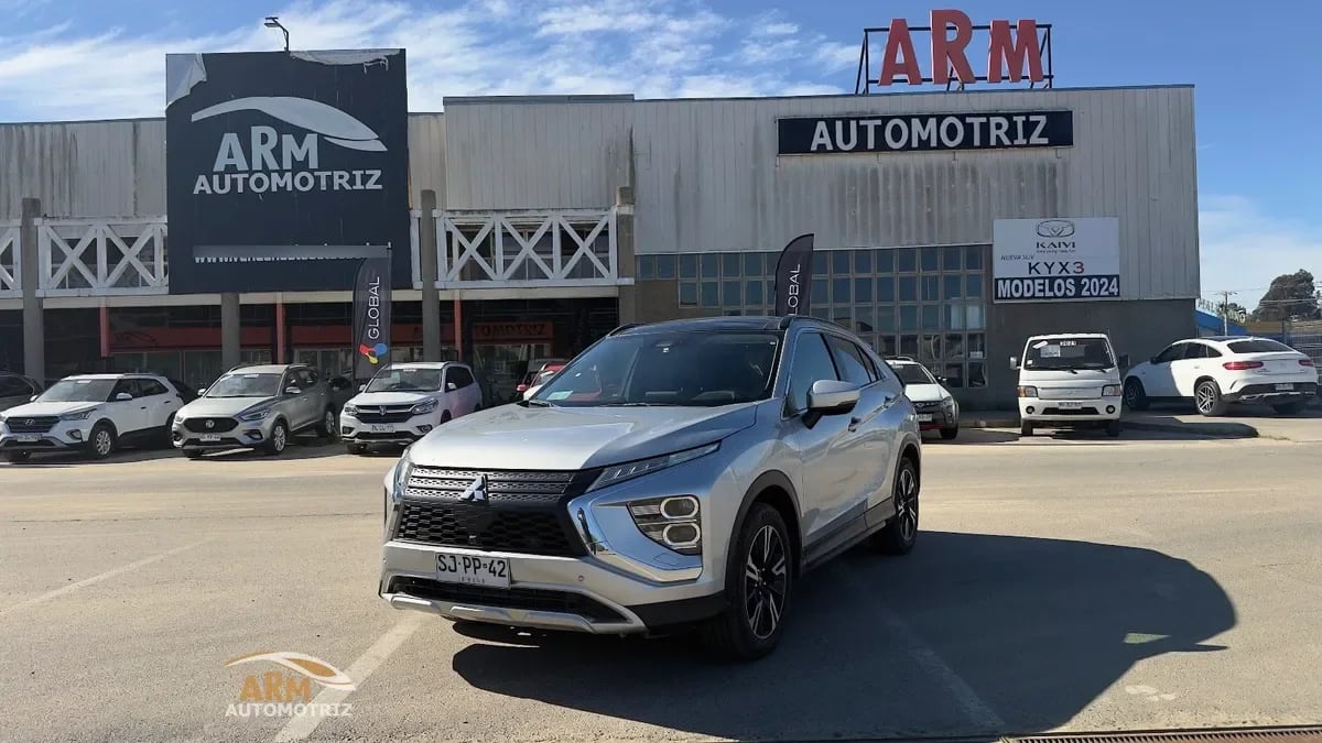 Mitsubishi Eclipse Cross 1.5 T Rs año 2023 Mitsubishi Eclipse Cross 1.5 T Rs año 2023