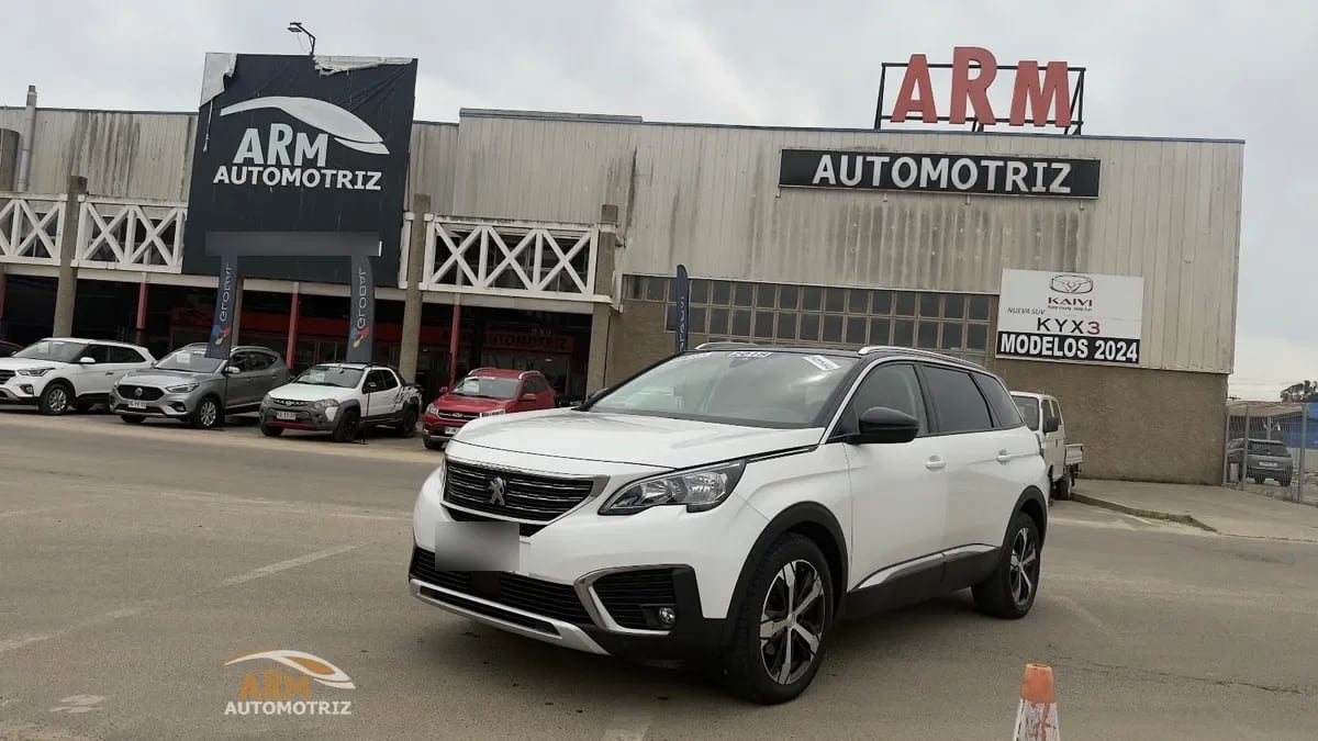 Peugeot 5008 Allure 2.0 Diesel Mt año 2018