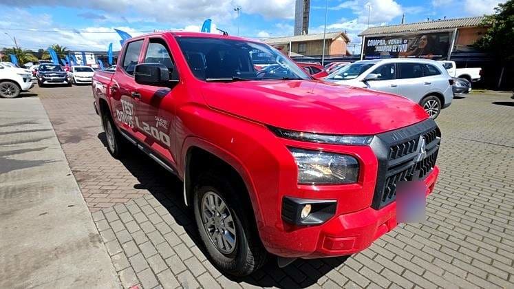 Mitsubishi New L200 2.4 Karana Xrt Diesel 4x4 Dob. Euro6 Mt 4p año 2026 Mitsubishi New L200 2.4 Karana Xrt Diesel 4x4 Dob. Euro6 Mt 4p año 2026