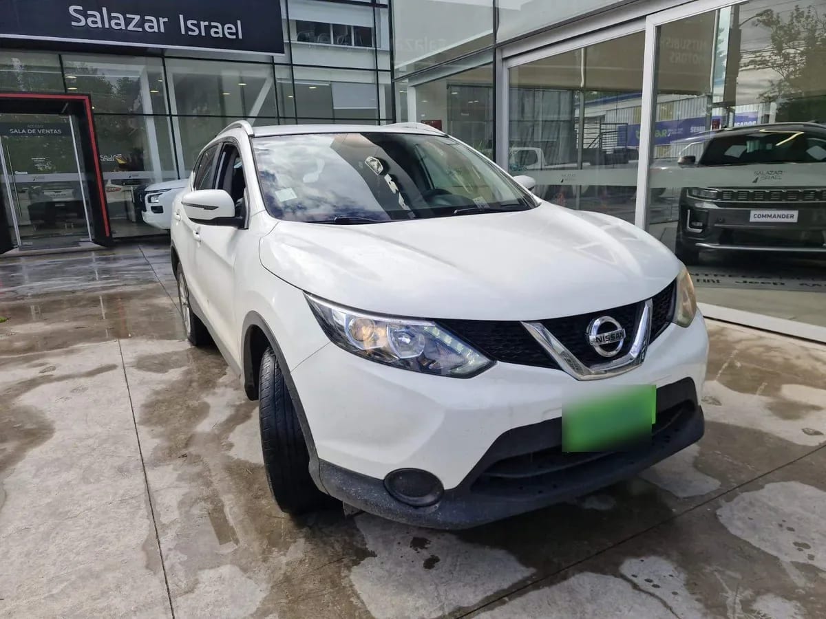 Nissan Qashqai 2.0 Sense 4x2 Mt 5p año 2016 Nissan Qashqai 2.0 Sense 4x2 Mt 5p año 2016