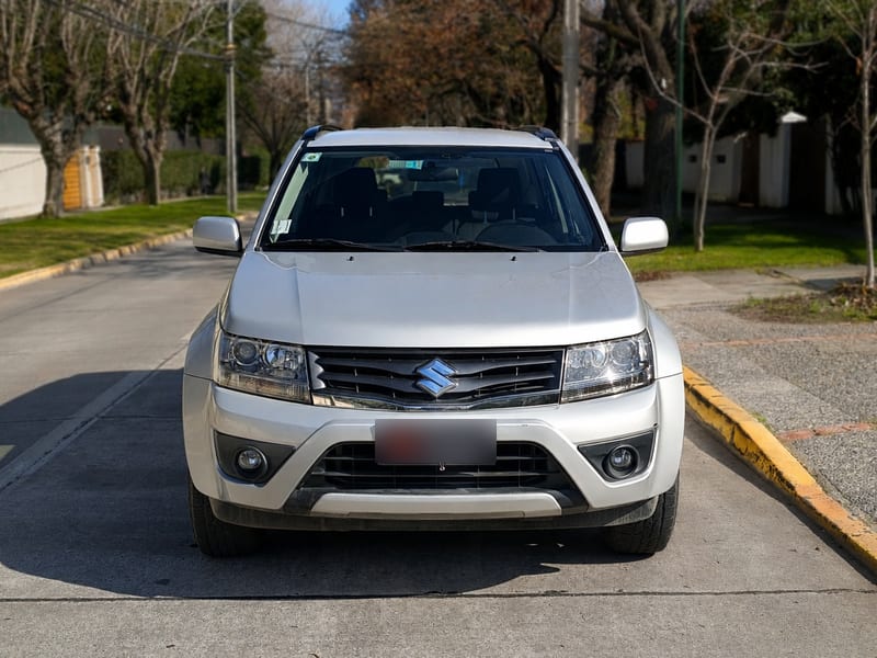 Suzuki Grand Nomade Glx Sport 2.4 año 2018 Suzuki Grand Nomade Glx Sport 2.4 año 2018
