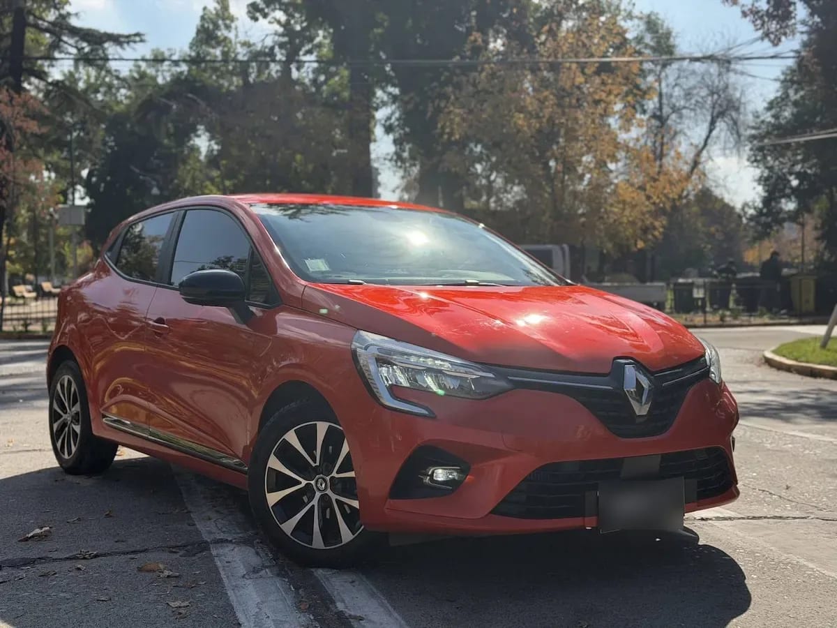 Renault Clio 1.0t Intens año 2023