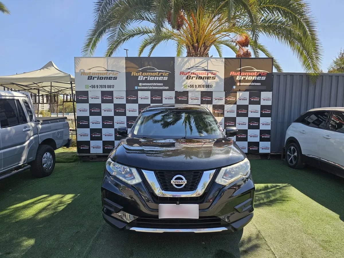 Nissan X-Trail 2.5cc At año 2018 Nissan X-Trail 2.5cc At año 2018