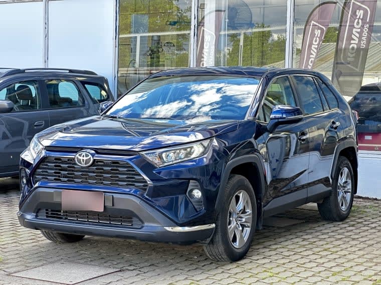 Toyota Rav4 Le 2.0 Mt año 2023