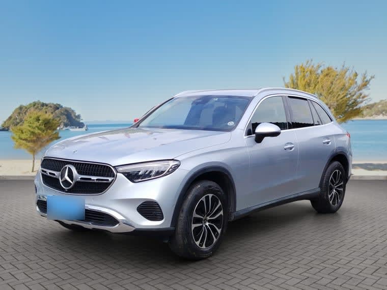 Mercedes-Benz Glc 200 4x4 2.0 Aut año 2024 Mercedes-Benz Glc 200 4x4 2.0 Aut año 2024