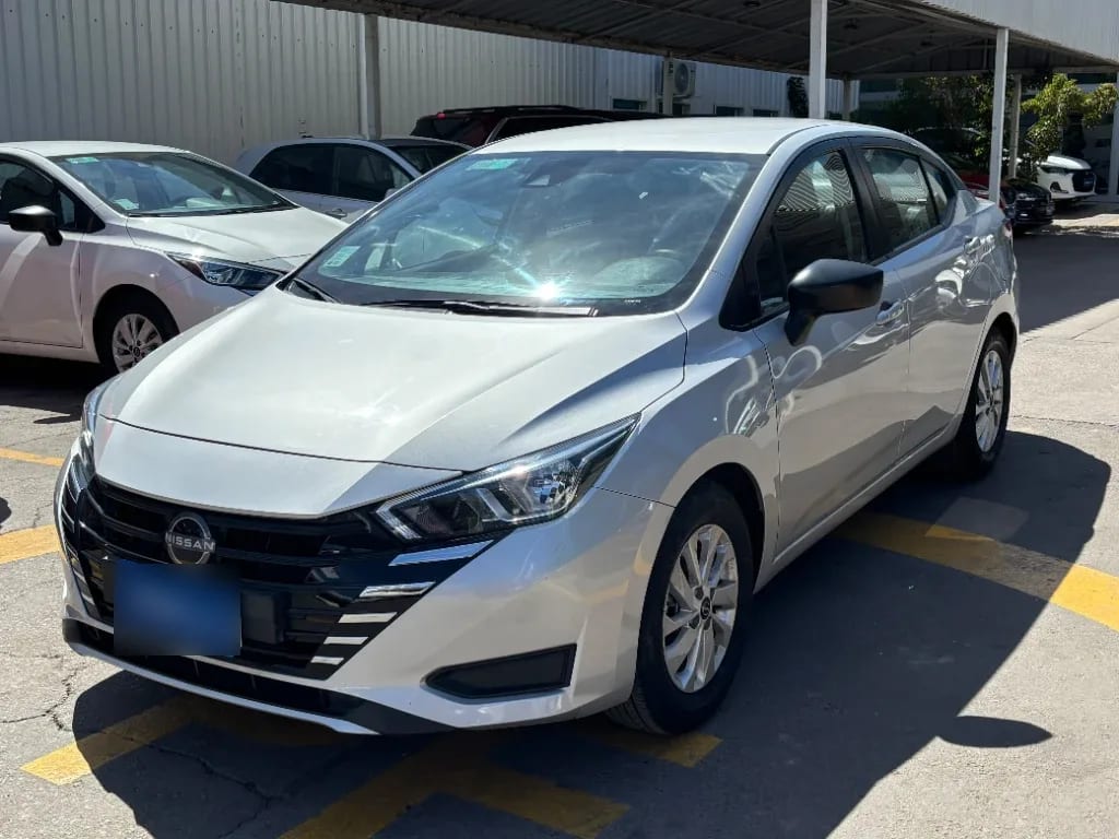 Nissan Versa Sense 1.6 Mt 4x2 año 2025