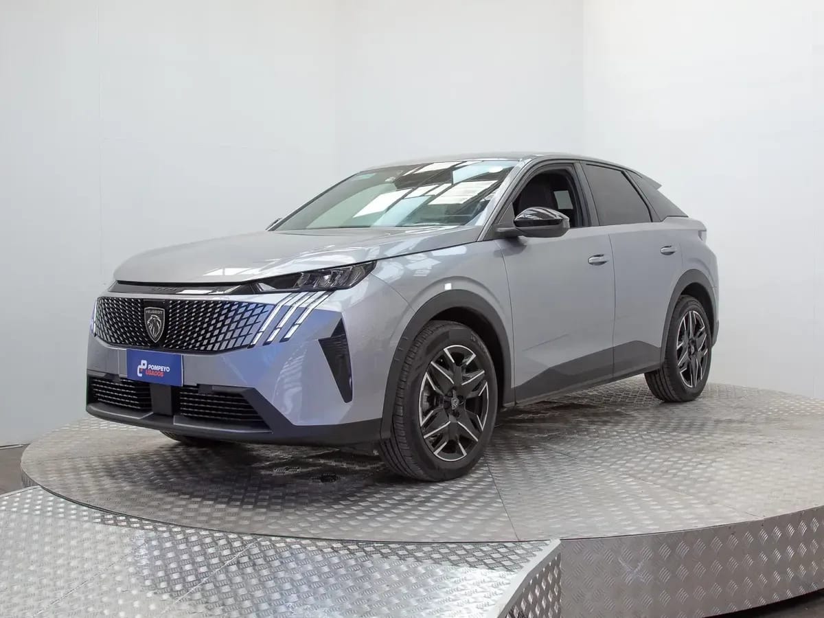 Peugeot 3008 3008 P64 Premiere Hybrid 136hp At año 2026