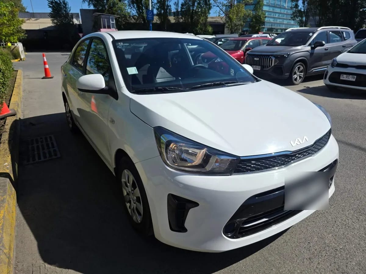 Kia Soluto 1.4 Lx Ac 4x2 Mt 4p año 2023 Kia Soluto 1.4 Lx Ac 4x2 Mt 4p año 2023