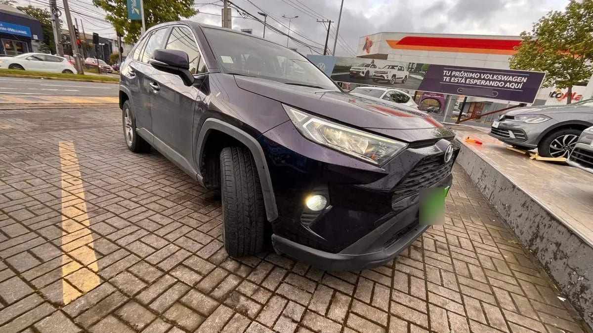 Toyota Rav 4 2.0 Le 4x2 Cvt At 5p año 2022
