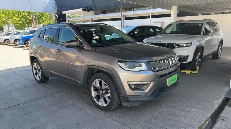 Jeep Compass 2.4 Longitude 4x2 Radio 7 At 5p año 2021 Jeep Compass 2.4 Longitude 4x2 Radio 7 At 5p año 2021