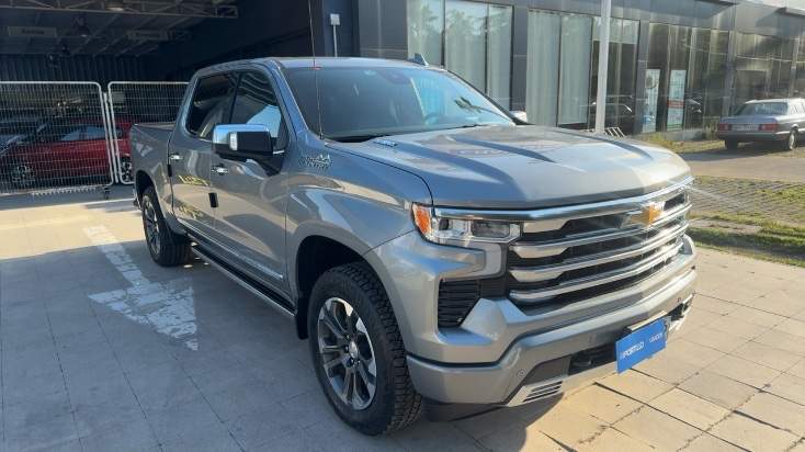 Chevrolet Silverado 3.0 High Country 4x4 At 4p año 2026