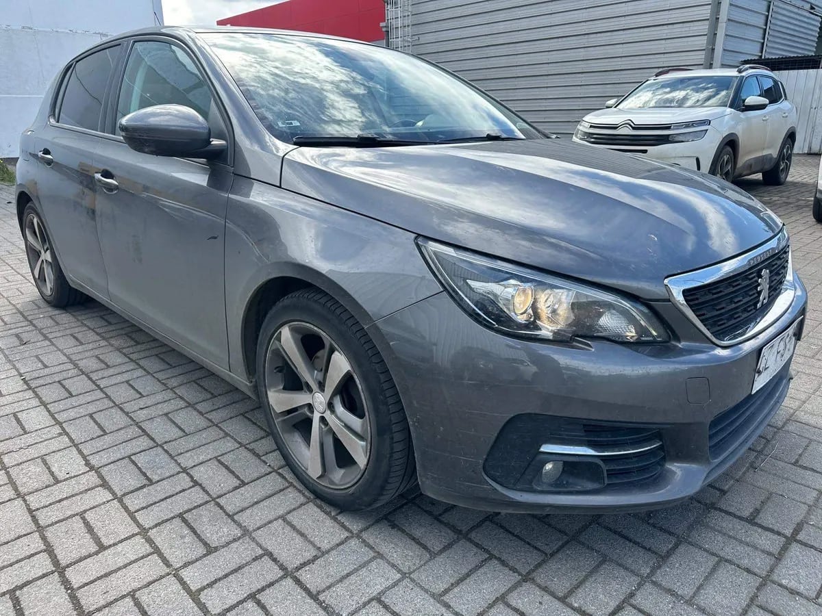 Peugeot 308 1.5 Allure Bluehdi 4x2 130 Eat8 5p año 2020 Peugeot 308 1.5 Allure Bluehdi 4x2 130 Eat8 5p año 2020