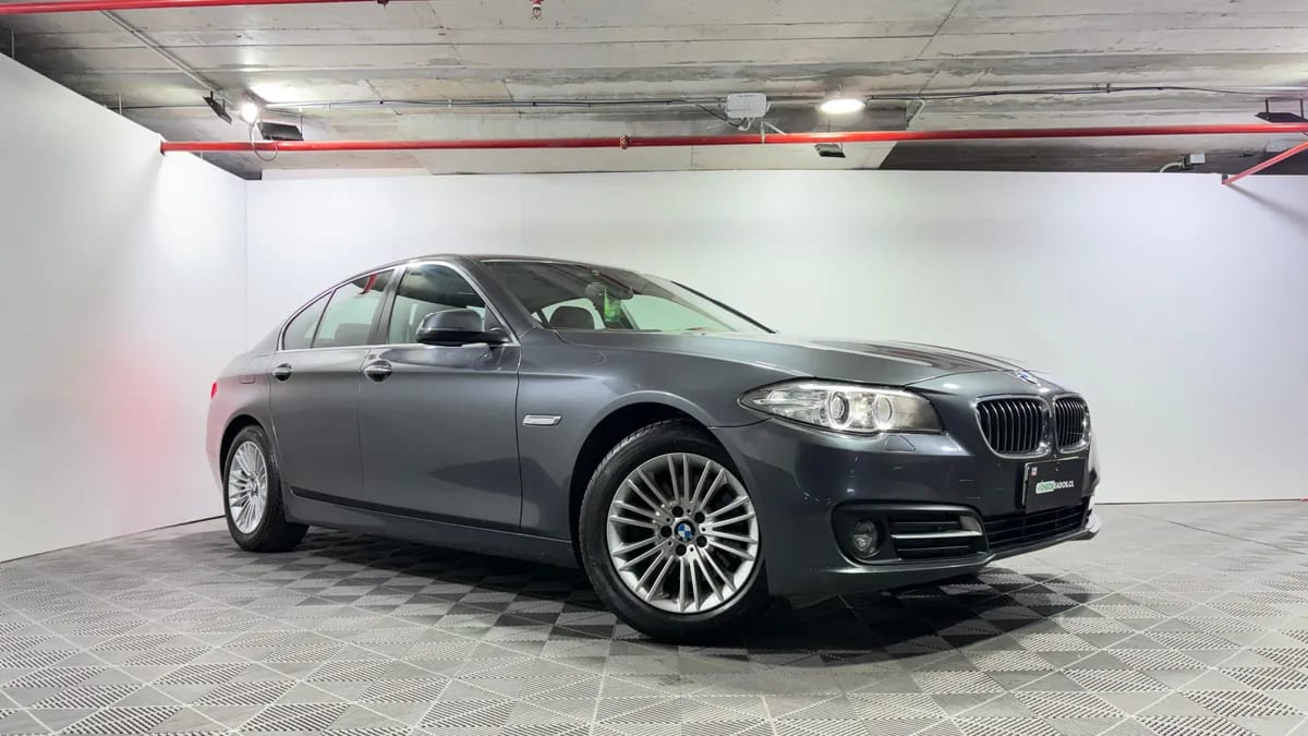 BMW 520 2.0 I Executive Lci At año 2016 BMW 520 2.0 I Executive Lci At año 2016